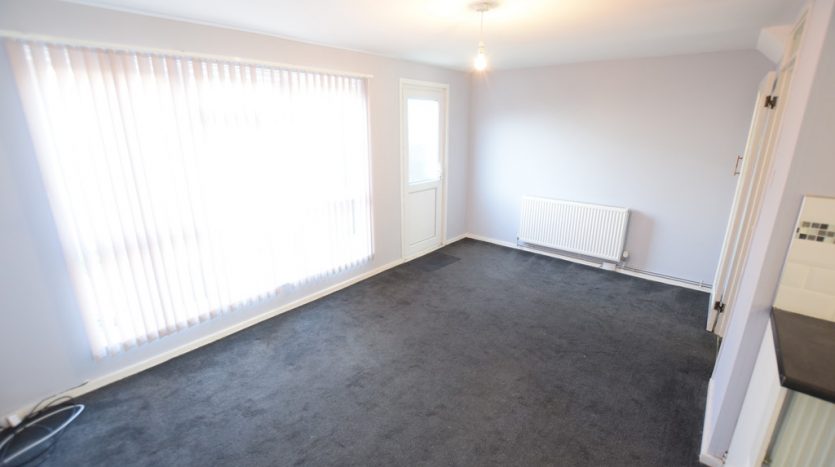 4 Bedroom Mid Terraced House To Rent in Limes Avenue, Chigwell, IG7 
