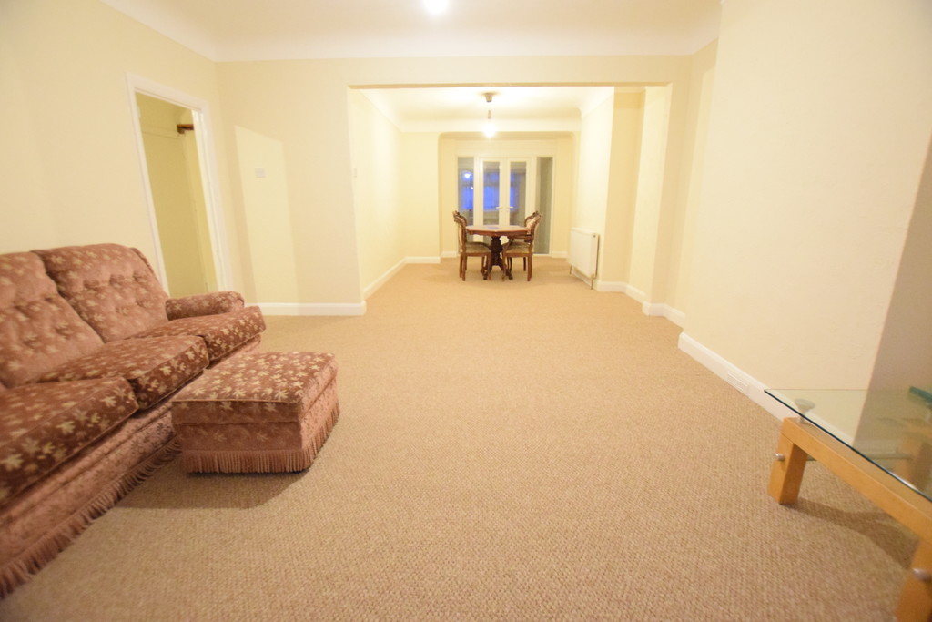 3 Bedroom Mid Terraced House To Rent In Wanstead Lane Ilford Ig1 Oakland Estates