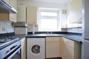 3 bedroom Apartments to rent in Fullwell Avenue Barkingside