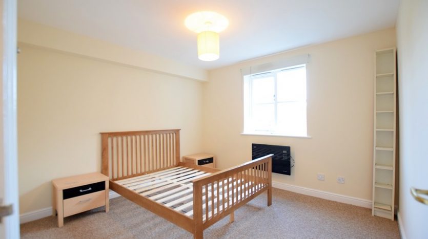 2 Bedroom Apartment To Rent in Wheat Sheaf Close, Canary Wharf, E14 