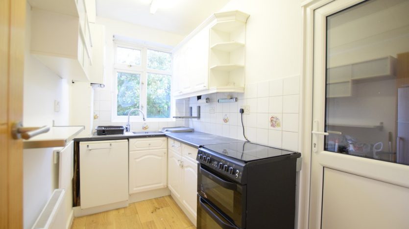 3 Bedroom End Terraced House To Rent in Rushden Gardens, Barkingside, IG5 