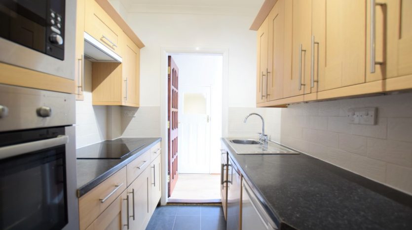 3 Bedroom Mid Terraced House To Rent in Fencepiece Road, Barkingside, IG6 