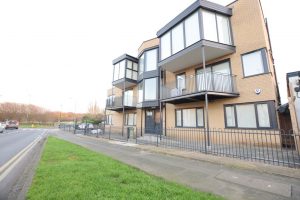 2 bedroom Apartments to rent in Hatch Lane Chingford