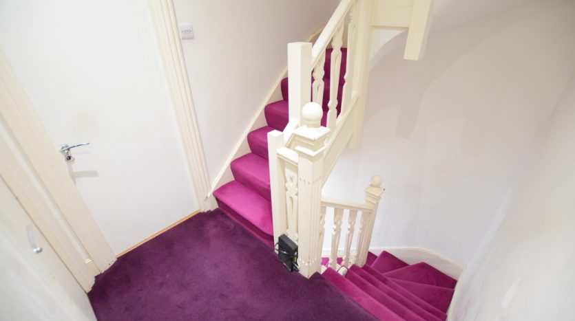 4 Bedroom Mid Terraced House To Rent in Coventry Road, Ilford, IG1 