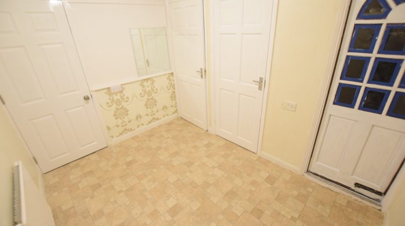 3 Bedroom Mid Terraced House To Rent in Albert Square, London, E15 