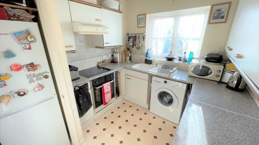 2 Bedroom Flat To Rent in Aaron Hill Road, Beckton, E6 6