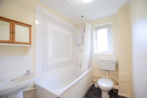 1 bedroom Apartments for sale in Plumtree Close Dagenham