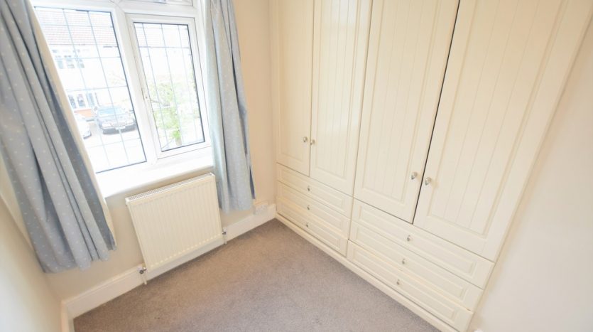 4 Bedroom End Terraced House For Sale in Amery Gardens, Romford, RM2 