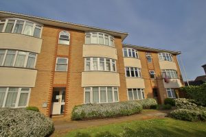 1 bedroom Apartments to rent in Catherine Court Ilford