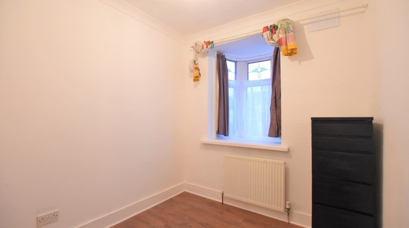 3 Bedroom End Terraced House To Rent in Studley Drive, Ilford, IG4 