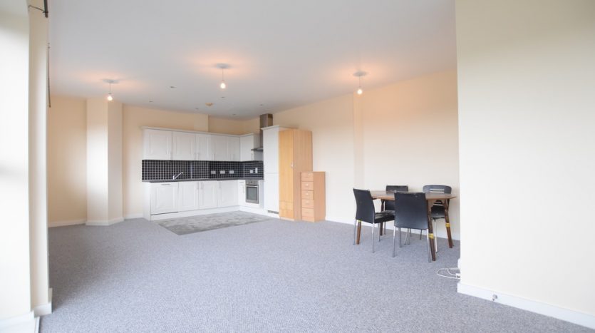 2 Bedroom Apartment To Rent in Ley Street, Ilford, IG1 