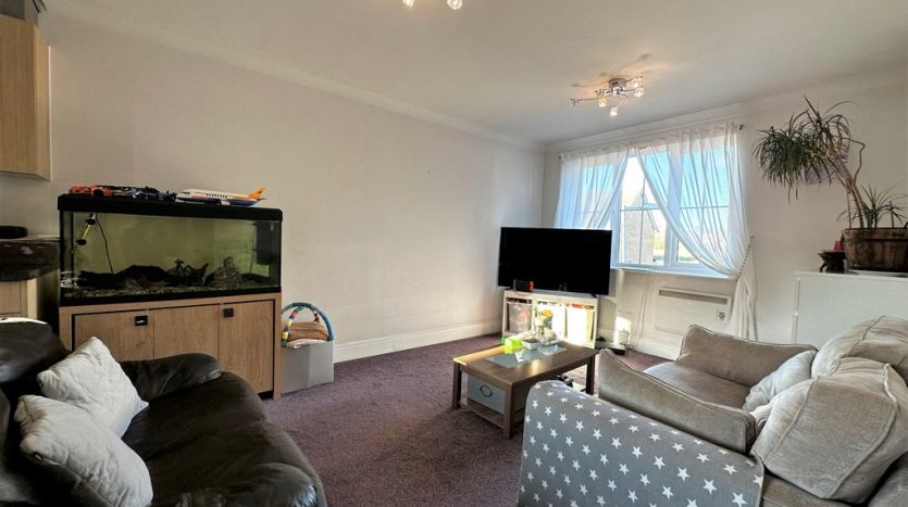 2 Bedroom Apartment For Sale in Genas Close, Barkingside, IG6 