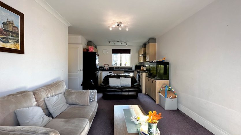 2 Bedroom Apartment For Sale in Genas Close, Barkingside, IG6 