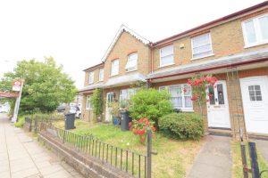 2 bedroom Houses for sale in Horns Road Ilford