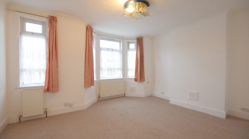 1 Bedroom Flat To Rent in Sherrard Road, Manor Park, E12 