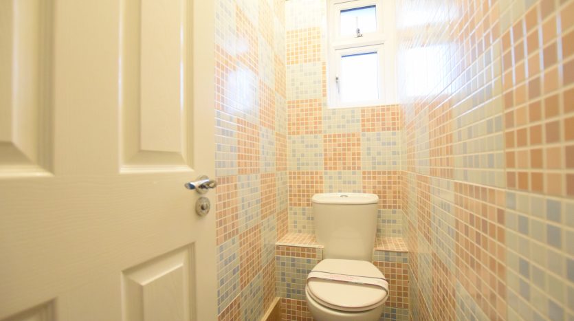 2 Bedroom  For Sale in Carlton Court Craven Gardens, Ilford, IG6 