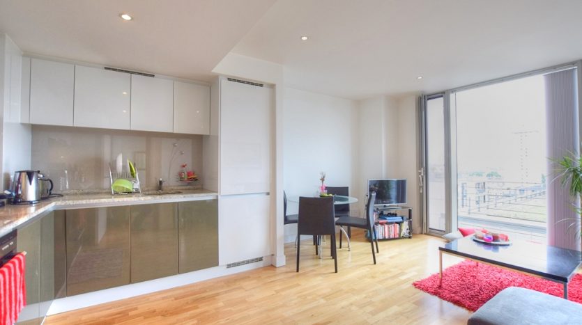1 Bedroom  For Sale in Flat 909, London, E14 