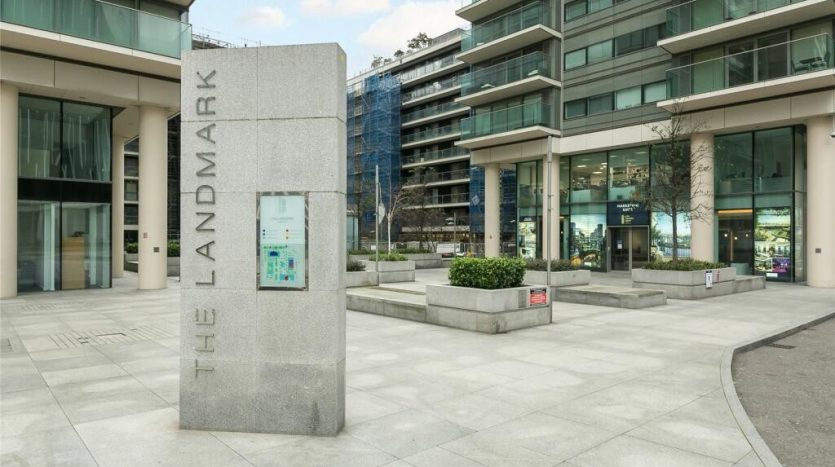 1 Bedroom  For Sale in Flat 909, London, E14 