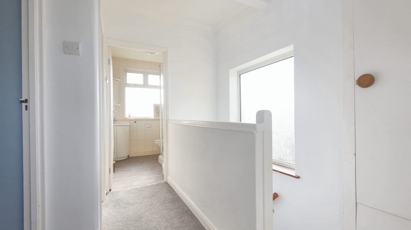 4 Bedroom Semi-Detached House To Rent in Cecil Avenue, Hornchurch, RM11