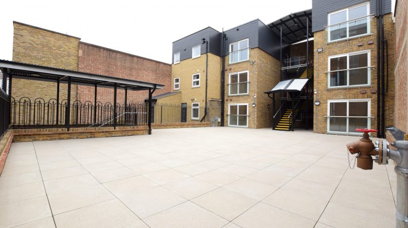 2 Bedroom  To Rent in Flat 6, Ilford, IG1 