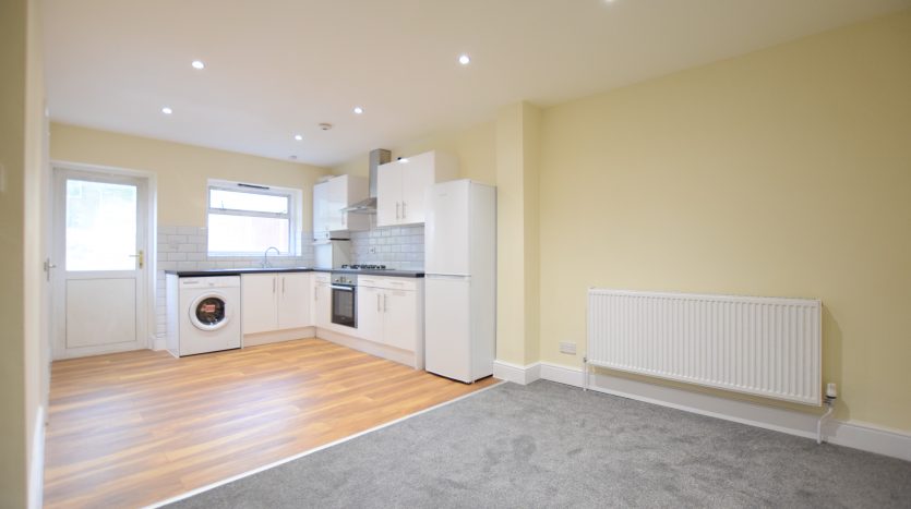 1 Bedroom  To Rent in 36c Belgrave Road, Ilford, IG1 