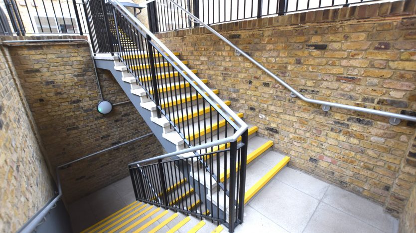 2 Bedroom  To Rent in Flat 6, Ilford, IG1 