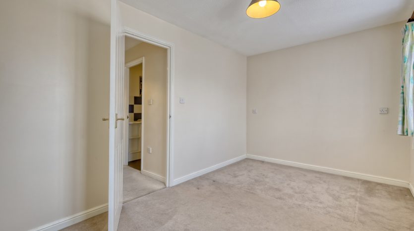2 Bedroom Terraced House To Rent in Champness Road, Barking, IG11