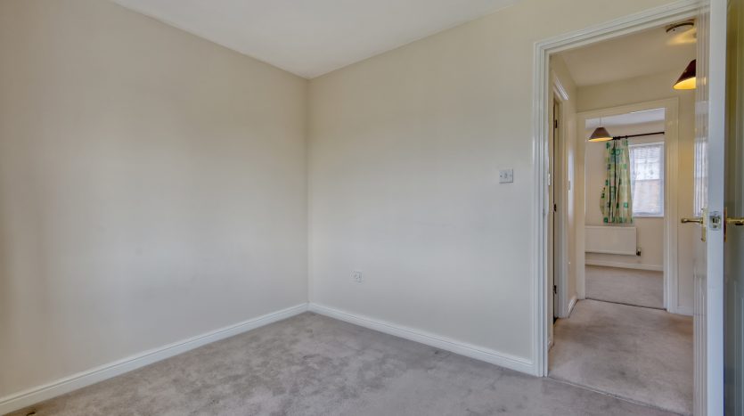 2 Bedroom Terraced House To Rent in Champness Road, Barking, IG11