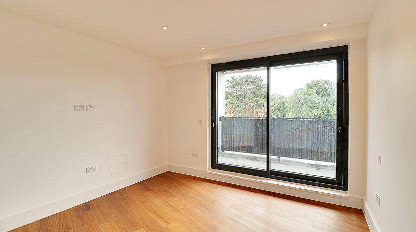2 Bedroom Flat To Rent in Impact House 181-185 High Road, Chigwell, IG7 