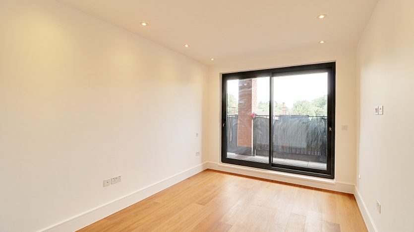 2 Bedroom Flat To Rent in Impact House 181-185 High Road, Chigwell, IG7 
