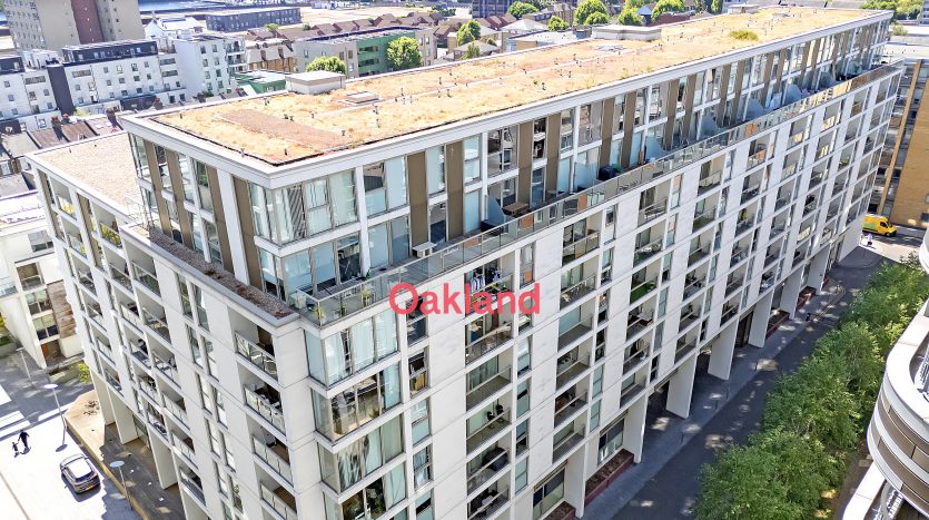 1 Bedroom  For Sale in Flat 715, London, E14 