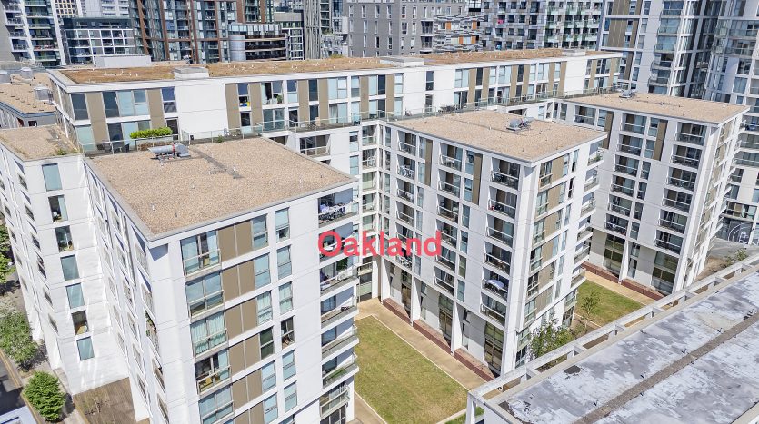 1 Bedroom  For Sale in Flat 715, London, E14 