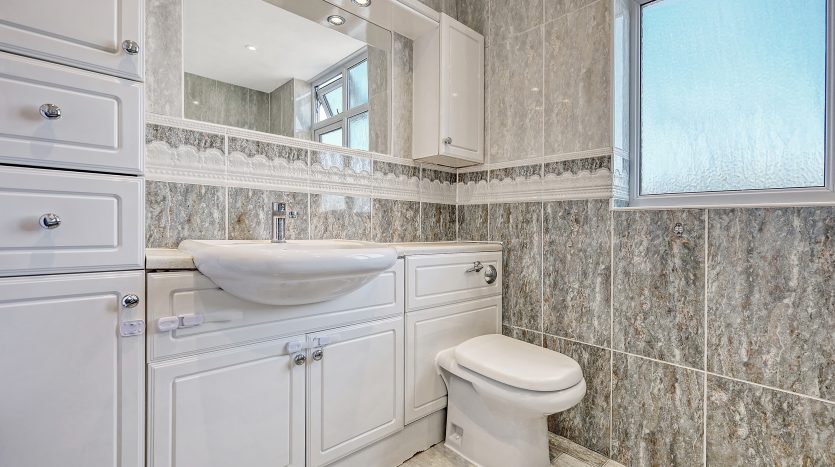 3 Bedroom Semi-Detached House For Sale in (Sales), 88 Highwood Gardens, Ilford, IG5 