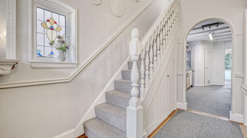 3 Bedroom Semi-Detached House For Sale in (Sales), 88 Highwood Gardens, Ilford, IG5 