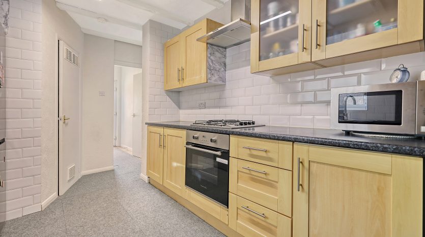3 Bedroom Semi-Detached House For Sale in (Sales), 88 Highwood Gardens, Ilford, IG5 