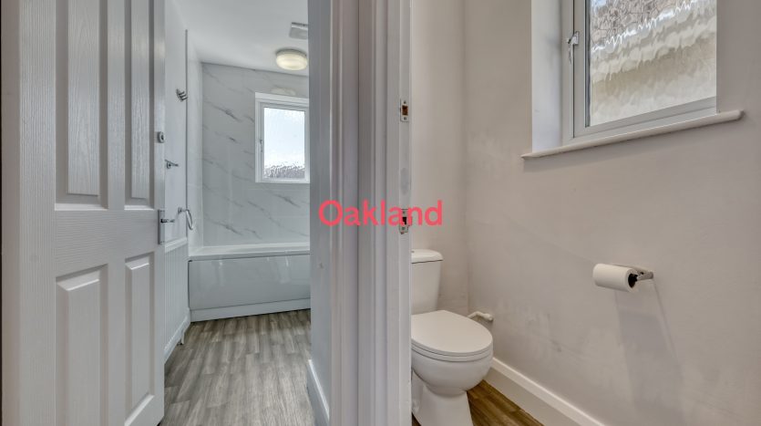 3 Bedroom Mid Terraced House To Rent in Crown Road, Ilford, IG6 