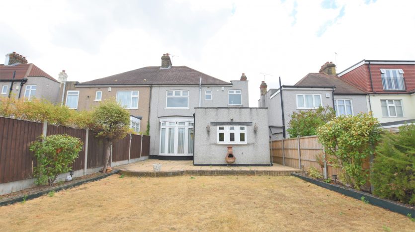 3 Bedroom Semi-Detached House For Sale in Vista Drive, Ilford, IG4 