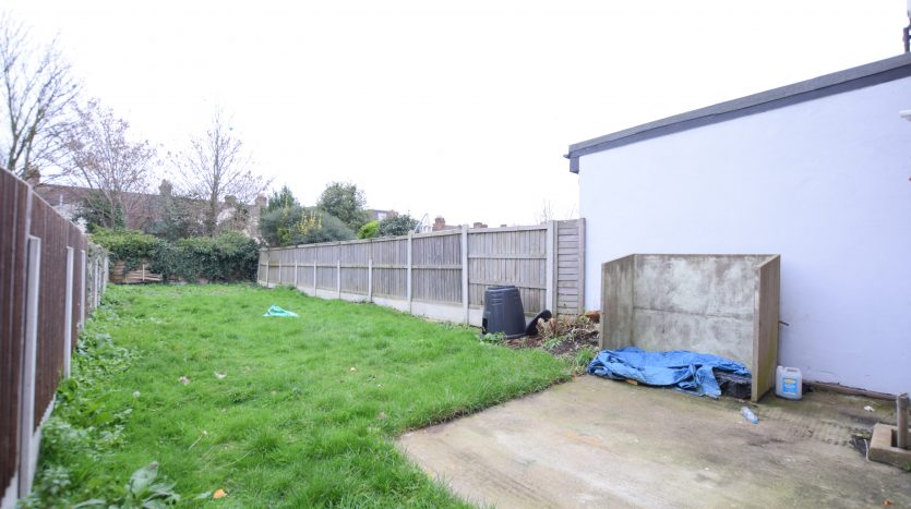 4 Bedroom House To Rent in Balfour Road, Ilford, IG1 