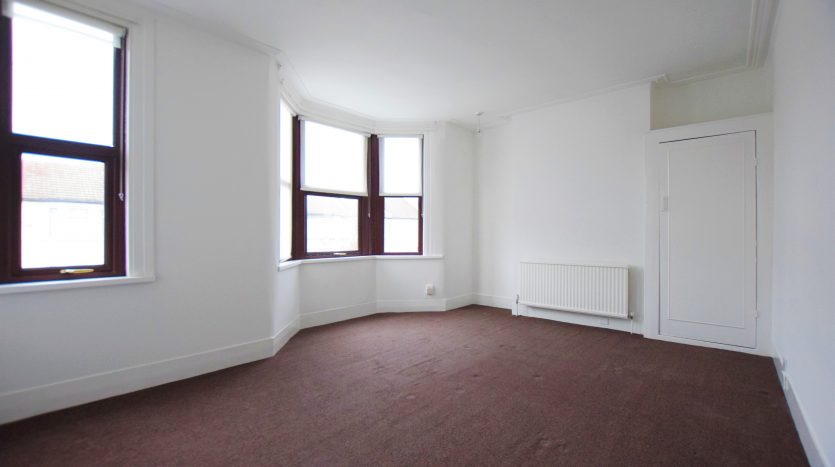 4 Bedroom House To Rent in Balfour Road, Ilford, IG1 