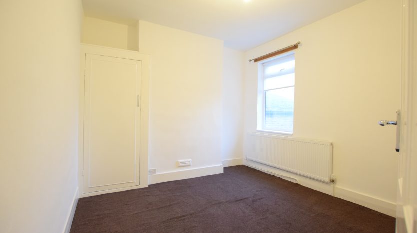 4 Bedroom House To Rent in Balfour Road, Ilford, IG1 