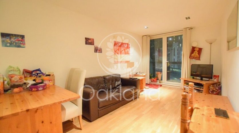 1 Bedroom Flat To Rent in City Tower 3 Limeharbour, London, E14 