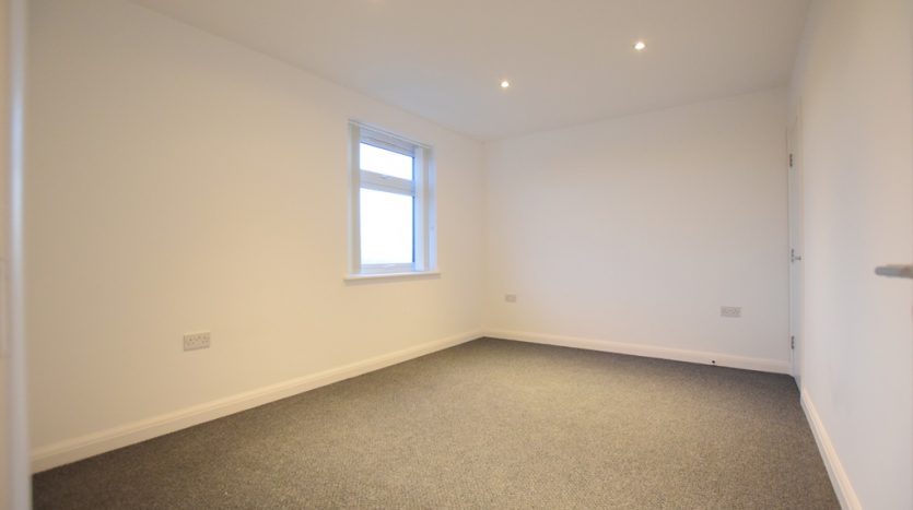 2 Bedroom Flat To Rent in Solway Apartments, London, E4 6