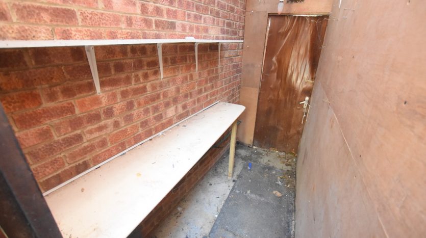 3 Bedroom  To Rent in Fencepiece Road, Chigwell, IG7 