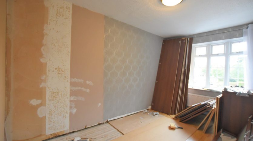 3 Bedroom  To Rent in Fencepiece Road, Chigwell, IG7 