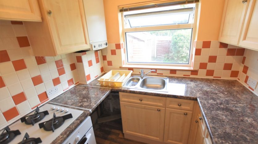 2 Bedroom  To Rent in Dryden Close, Hainault, IG6 