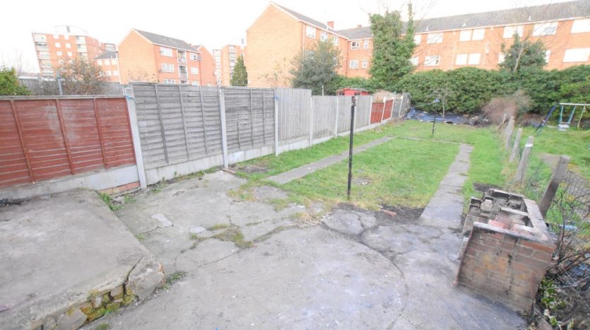 3 Bedroom  To Rent in Shakespeare Crescent, Manor Park, E12 