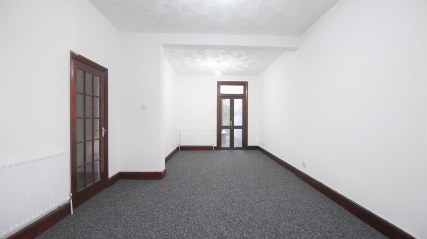 3 Bedroom  To Rent in Shakespeare Crescent, Manor Park, E12 