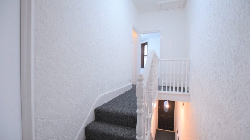 3 Bedroom  To Rent in Shakespeare Crescent, Manor Park, E12 