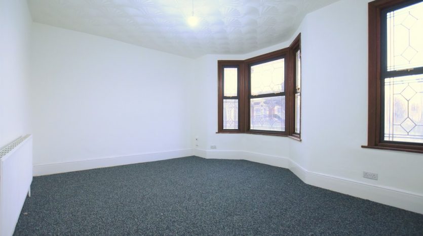 3 Bedroom  To Rent in Shakespeare Crescent, Manor Park, E12 