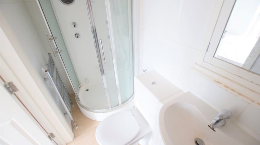 1 Bedroom  To Rent in Ashgrove Road, Goodmayes, IG3 